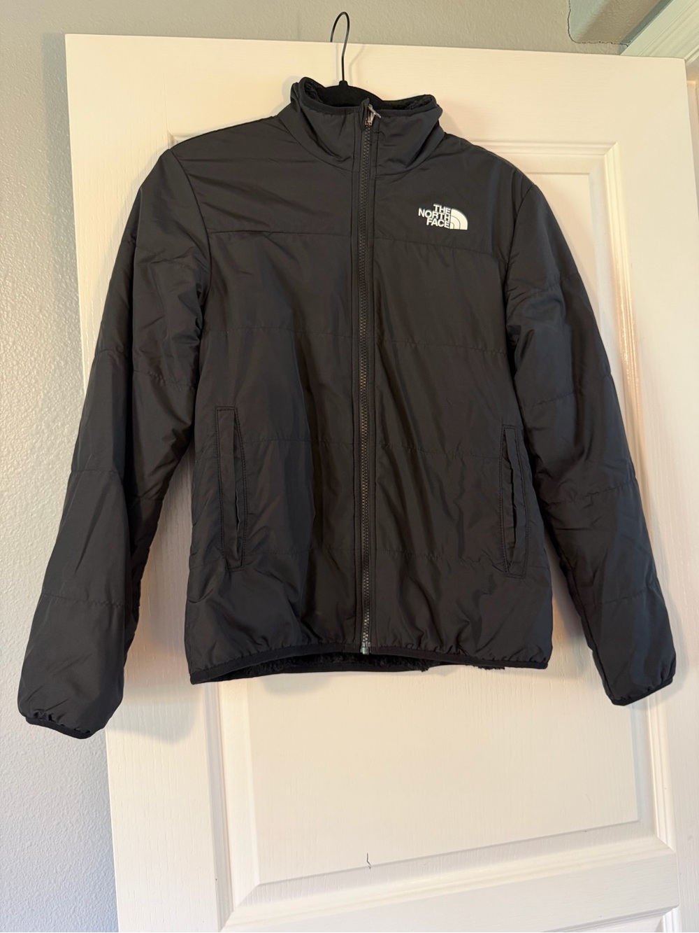 The North Face boys Black Puffer Jacket with Logo